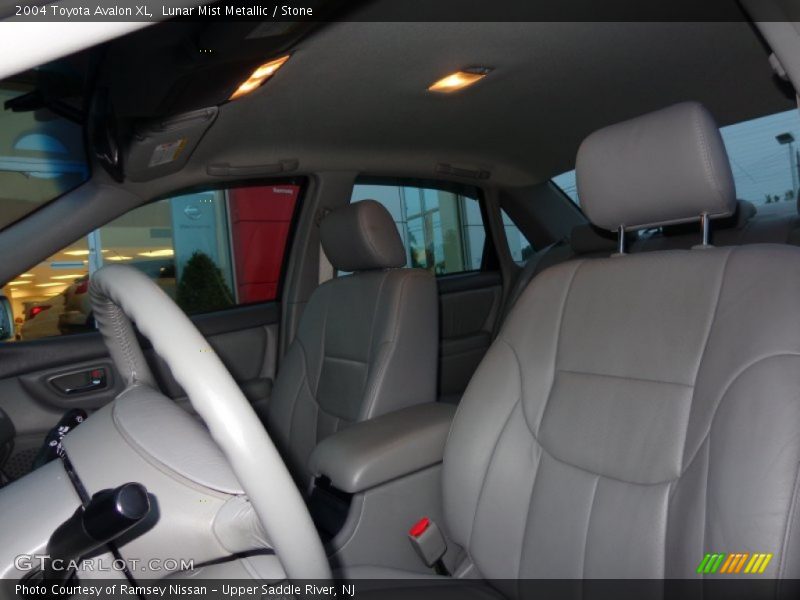 Lunar Mist Metallic / Stone 2004 Toyota Avalon XL