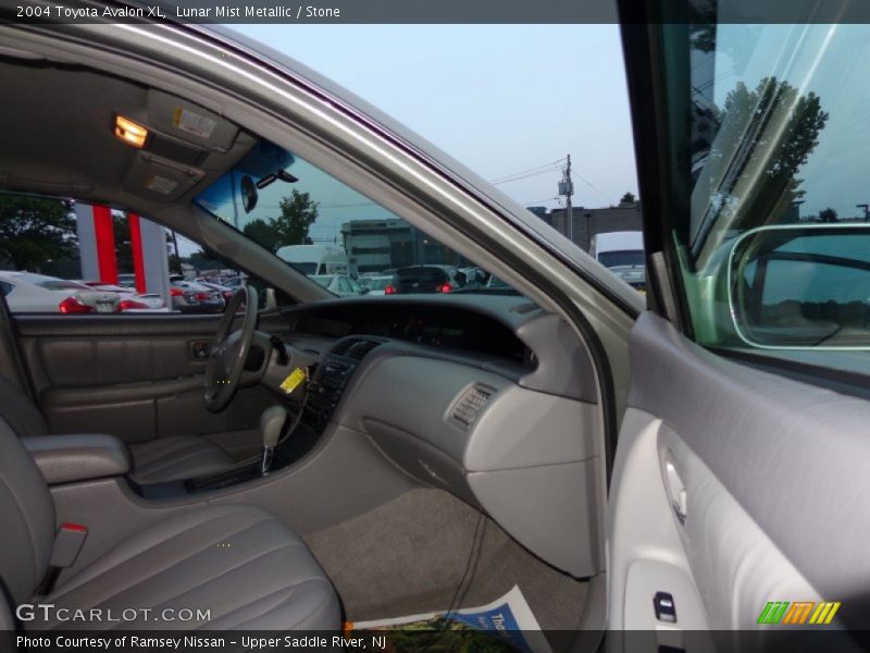 Lunar Mist Metallic / Stone 2004 Toyota Avalon XL