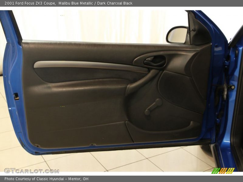 Malibu Blue Metallic / Dark Charcoal Black 2001 Ford Focus ZX3 Coupe