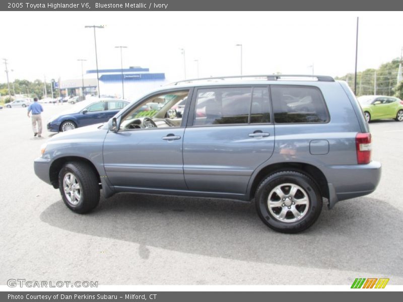 Bluestone Metallic / Ivory 2005 Toyota Highlander V6
