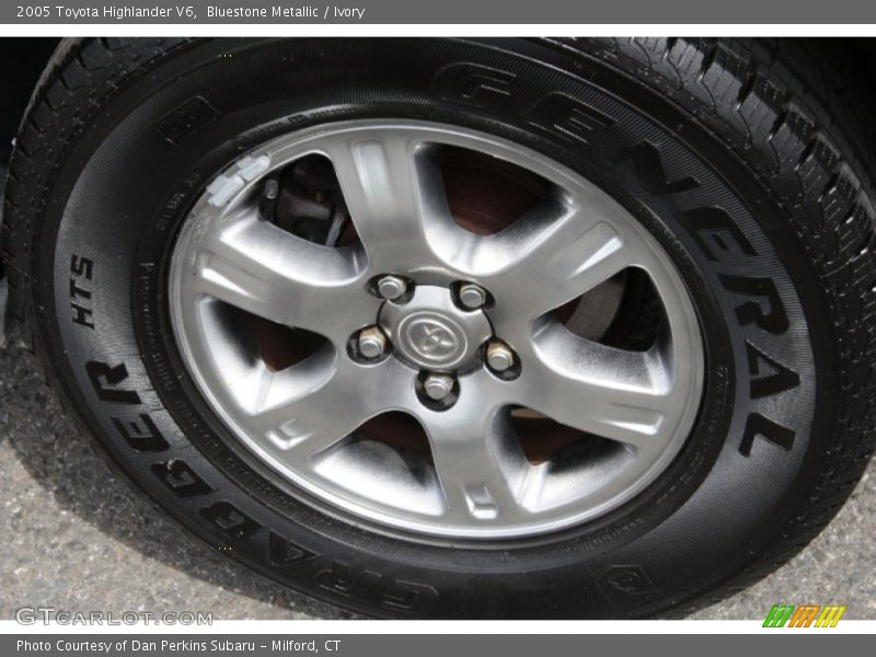 Bluestone Metallic / Ivory 2005 Toyota Highlander V6