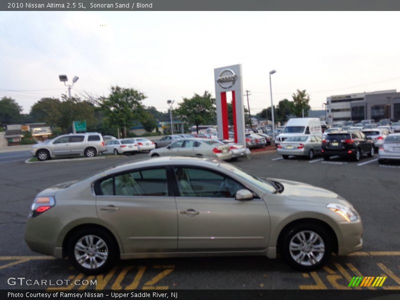 Sonoran Sand / Blond 2010 Nissan Altima 2.5 SL