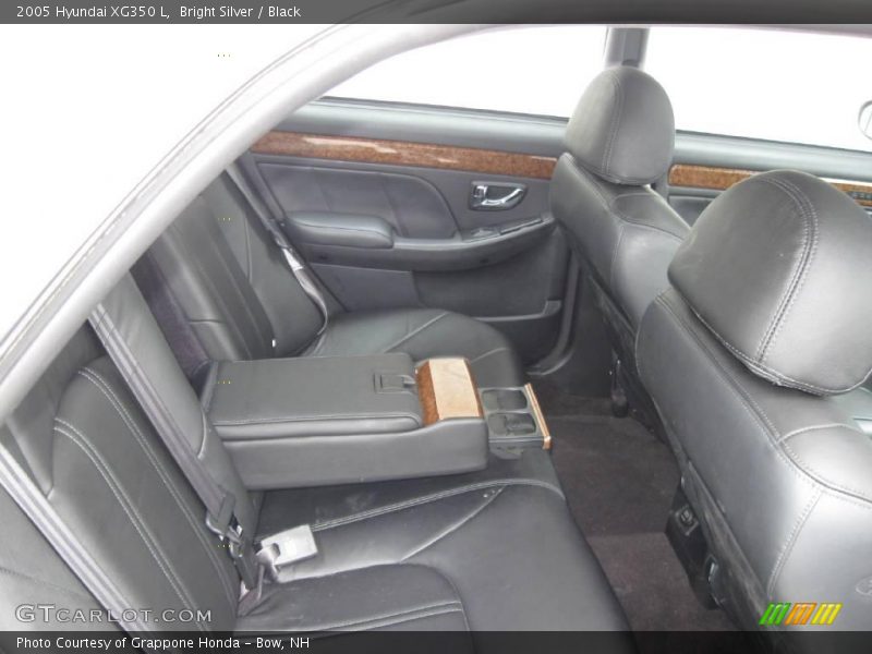 Bright Silver / Black 2005 Hyundai XG350 L