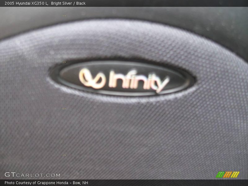 Bright Silver / Black 2005 Hyundai XG350 L