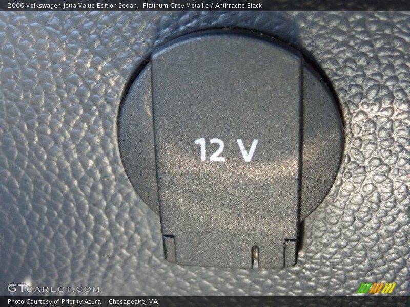 Platinum Grey Metallic / Anthracite Black 2006 Volkswagen Jetta Value Edition Sedan