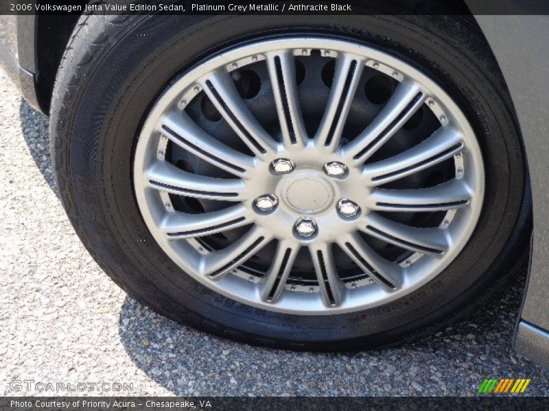 Platinum Grey Metallic / Anthracite Black 2006 Volkswagen Jetta Value Edition Sedan