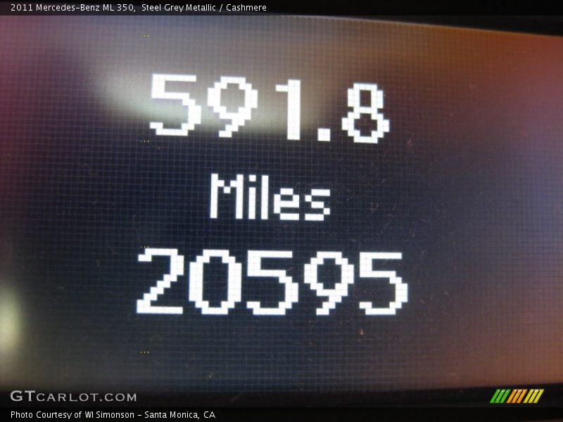 Steel Grey Metallic / Cashmere 2011 Mercedes-Benz ML 350