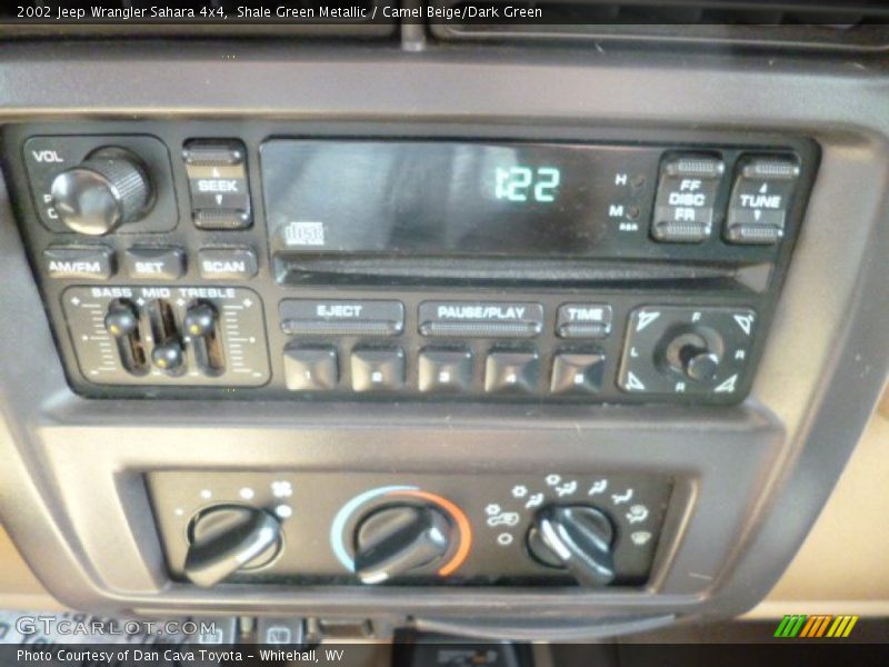 Shale Green Metallic / Camel Beige/Dark Green 2002 Jeep Wrangler Sahara 4x4