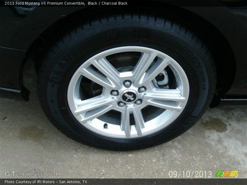 Black / Charcoal Black 2013 Ford Mustang V6 Premium Convertible
