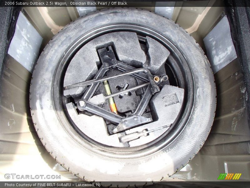Obsidian Black Pearl / Off Black 2006 Subaru Outback 2.5i Wagon