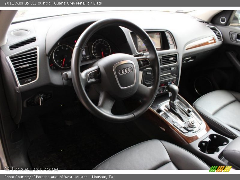 Quartz Grey Metallic / Black 2011 Audi Q5 3.2 quattro