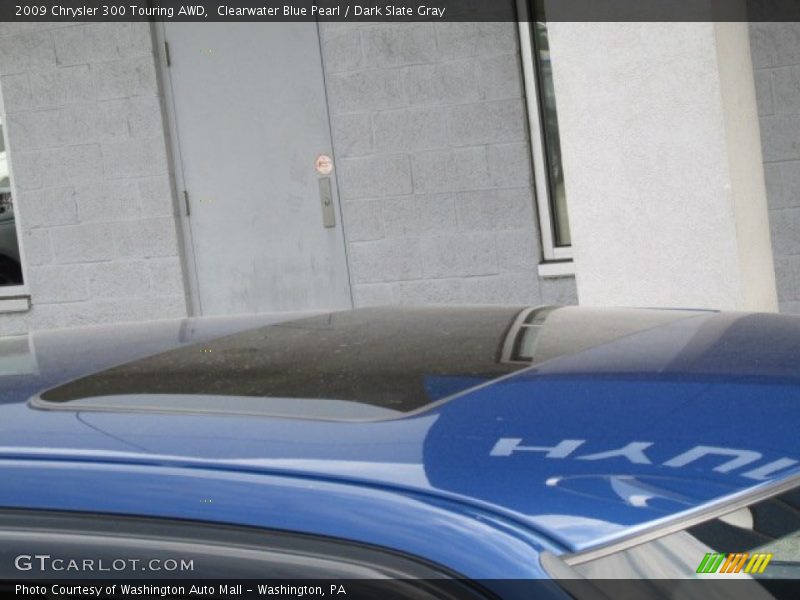 Clearwater Blue Pearl / Dark Slate Gray 2009 Chrysler 300 Touring AWD