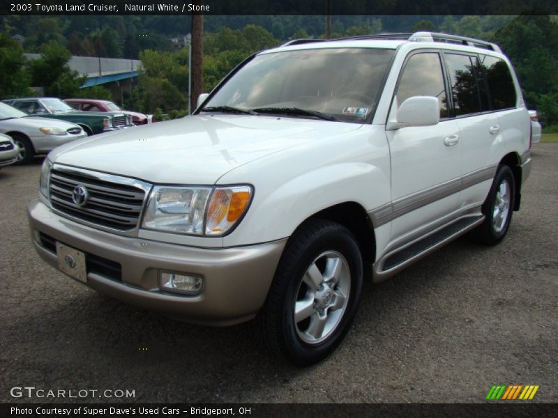 Front 3/4 View of 2003 Land Cruiser 