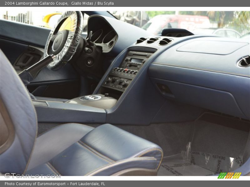  2004 Gallardo Coupe Blu Scylla Interior