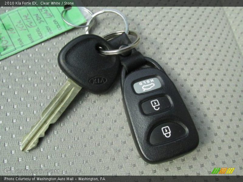 Clear White / Stone 2010 Kia Forte EX