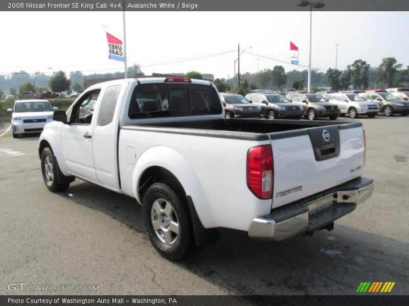 Avalanche White / Beige 2008 Nissan Frontier SE King Cab 4x4