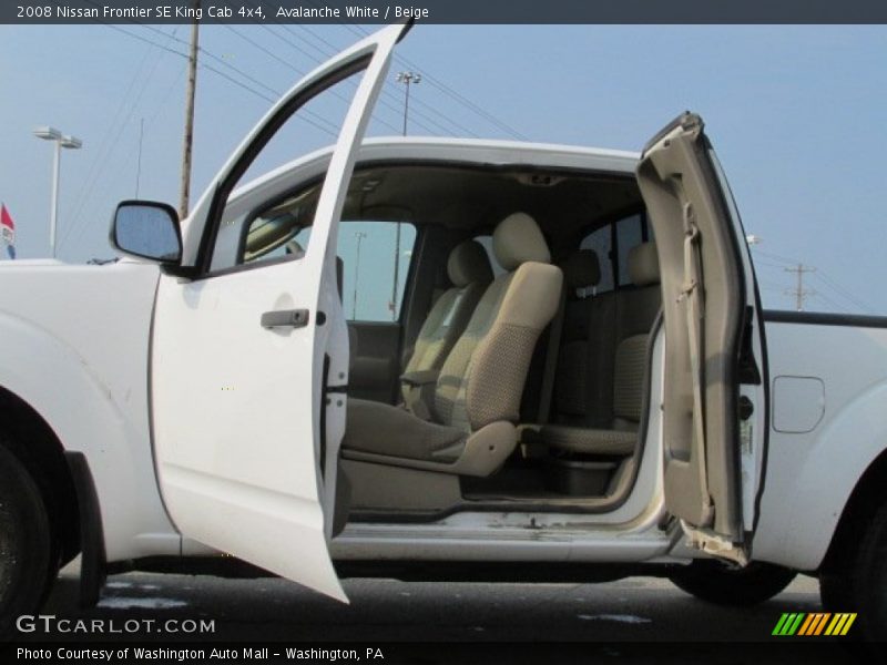 Avalanche White / Beige 2008 Nissan Frontier SE King Cab 4x4