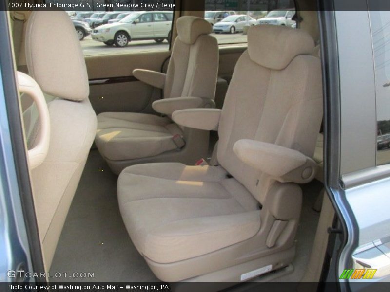 Green Meadow Gray / Beige 2007 Hyundai Entourage GLS