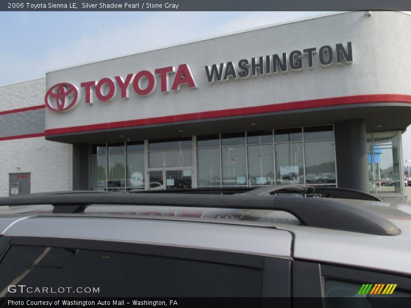 Silver Shadow Pearl / Stone Gray 2006 Toyota Sienna LE