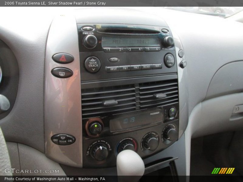 Silver Shadow Pearl / Stone Gray 2006 Toyota Sienna LE