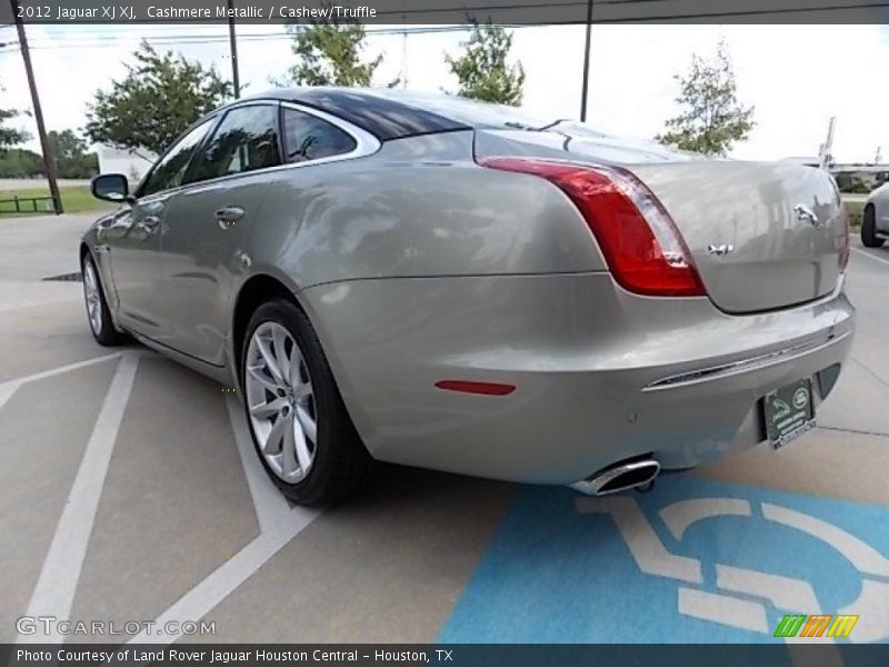 Cashmere Metallic / Cashew/Truffle 2012 Jaguar XJ XJ