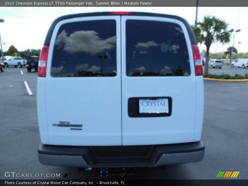 Summit White / Medium Pewter 2013 Chevrolet Express LT 3500 Passenger Van