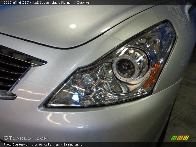 Liquid Platinum / Graphite 2010 Infiniti G 37 x AWD Sedan