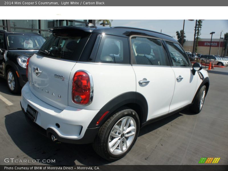 Light White / Carbon Black 2014 Mini Cooper S Countryman