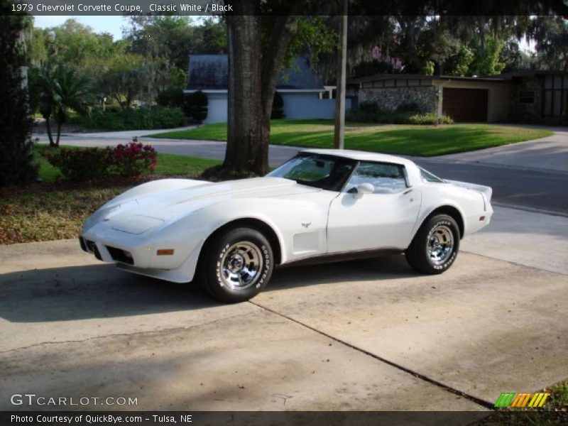 Front 3/4 View of 1979 Corvette Coupe