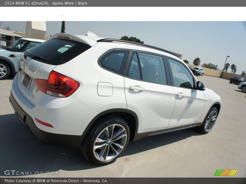 Alpine White / Black 2014 BMW X1 sDrive28i