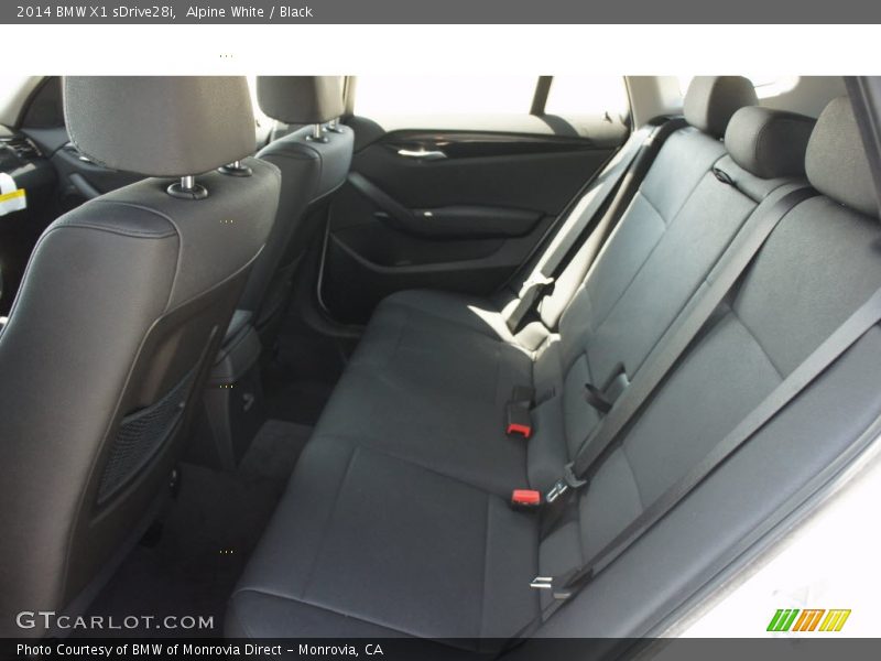 Alpine White / Black 2014 BMW X1 sDrive28i