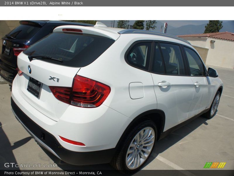 Alpine White / Black 2014 BMW X1 sDrive28i