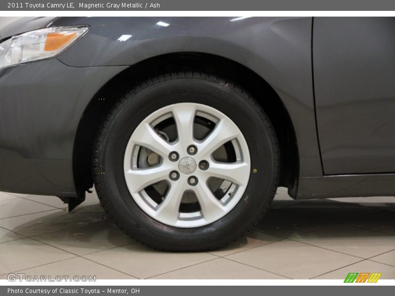 Magnetic Gray Metallic / Ash 2011 Toyota Camry LE