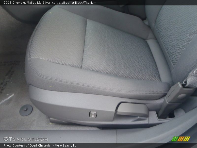 Silver Ice Metallic / Jet Black/Titanium 2013 Chevrolet Malibu LS