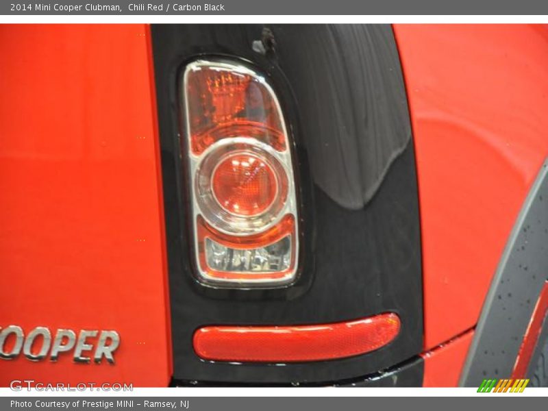 Chili Red / Carbon Black 2014 Mini Cooper Clubman