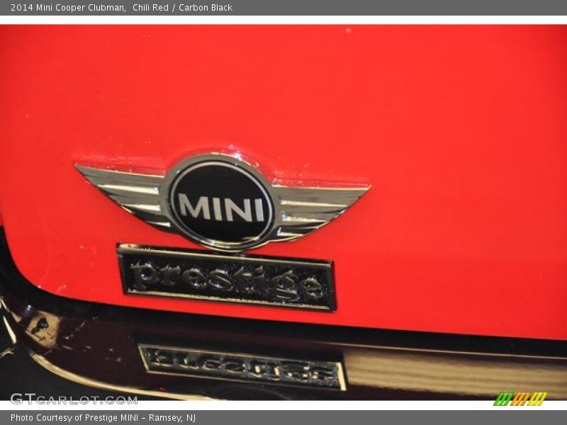 Chili Red / Carbon Black 2014 Mini Cooper Clubman