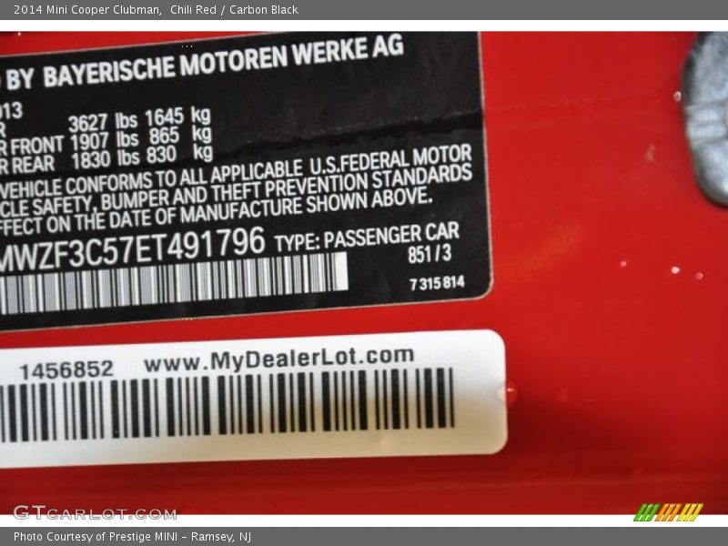 Chili Red / Carbon Black 2014 Mini Cooper Clubman