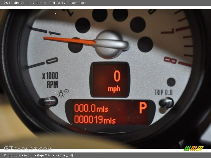 Chili Red / Carbon Black 2014 Mini Cooper Clubman