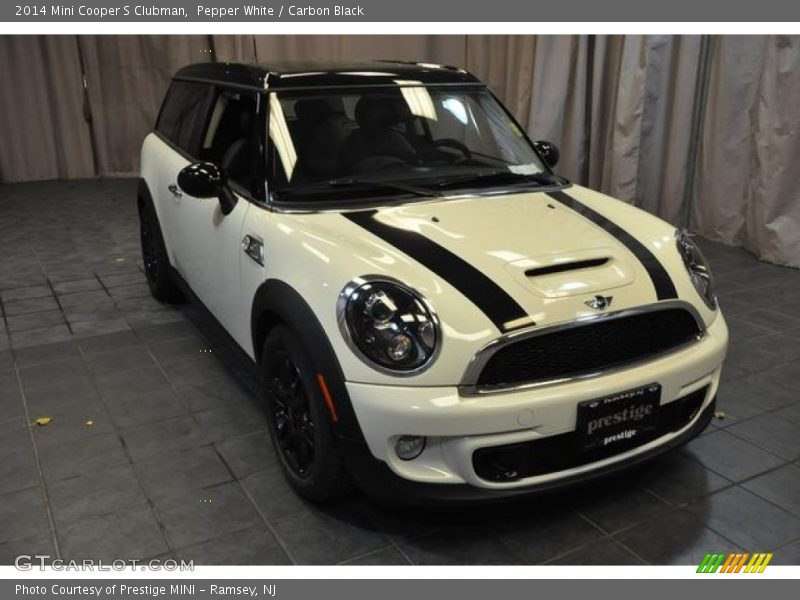 Pepper White / Carbon Black 2014 Mini Cooper S Clubman