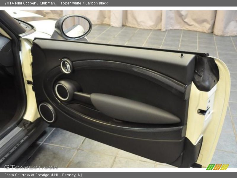 Pepper White / Carbon Black 2014 Mini Cooper S Clubman