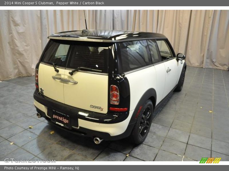 Pepper White / Carbon Black 2014 Mini Cooper S Clubman