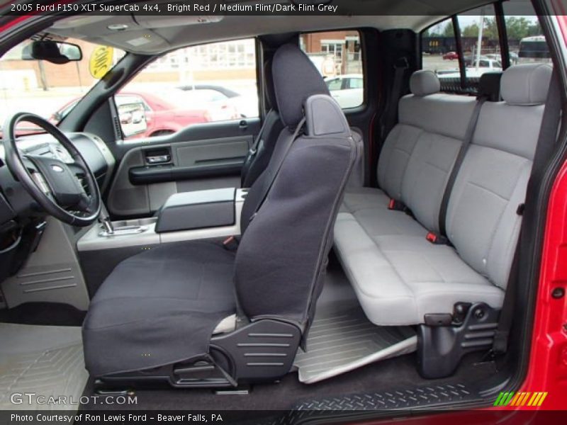 Bright Red / Medium Flint/Dark Flint Grey 2005 Ford F150 XLT SuperCab 4x4