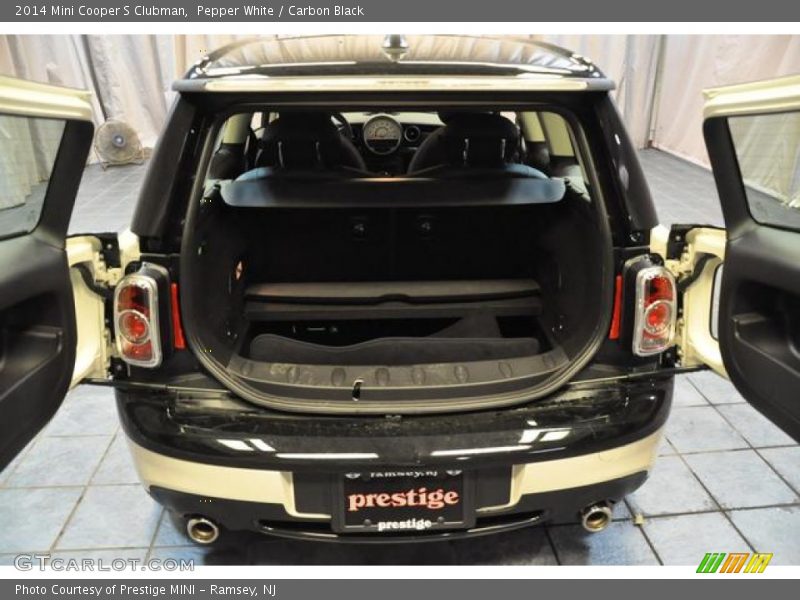 Pepper White / Carbon Black 2014 Mini Cooper S Clubman