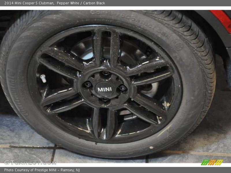 Pepper White / Carbon Black 2014 Mini Cooper S Clubman