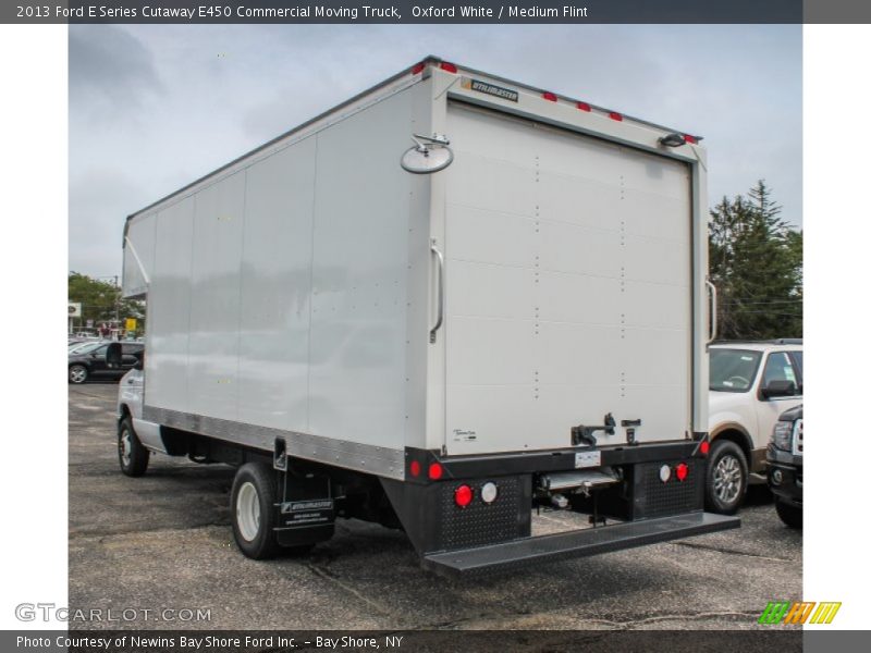 Oxford White / Medium Flint 2013 Ford E Series Cutaway E450 Commercial Moving Truck