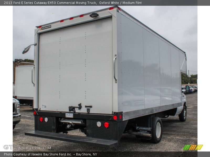 Oxford White / Medium Flint 2013 Ford E Series Cutaway E450 Commercial Moving Truck