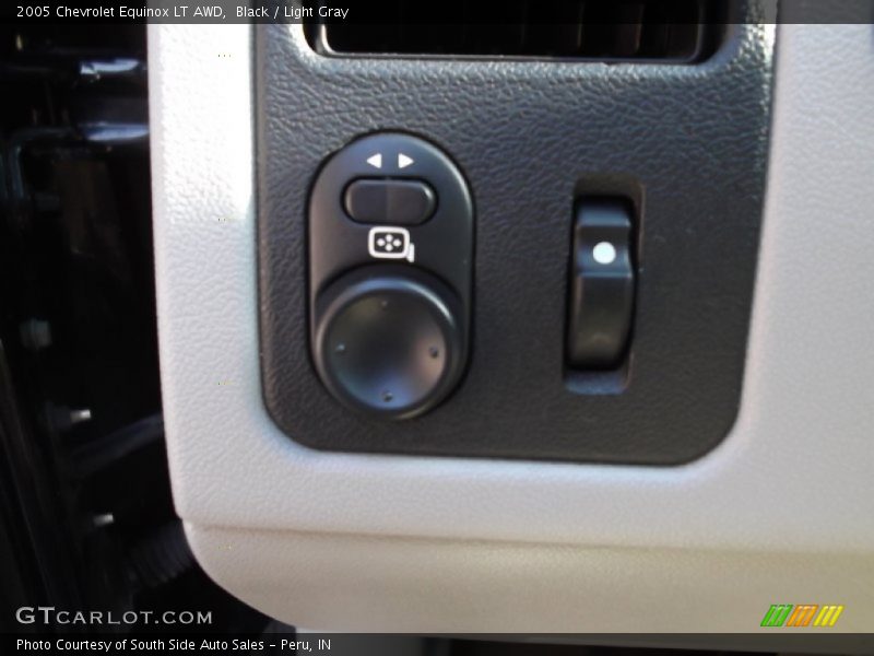 Black / Light Gray 2005 Chevrolet Equinox LT AWD