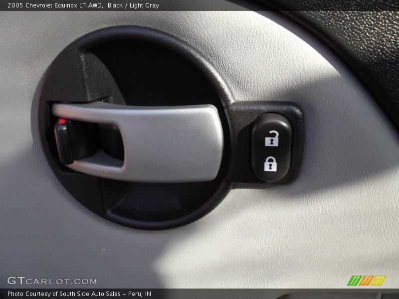 Black / Light Gray 2005 Chevrolet Equinox LT AWD