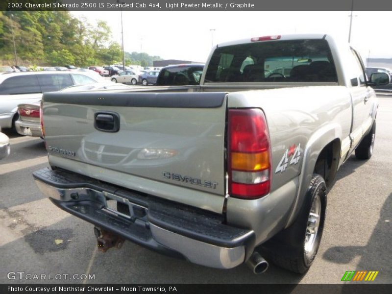 Light Pewter Metallic / Graphite 2002 Chevrolet Silverado 2500 LS Extended Cab 4x4