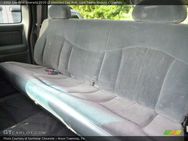 Light Pewter Metallic / Graphite 2002 Chevrolet Silverado 2500 LS Extended Cab 4x4